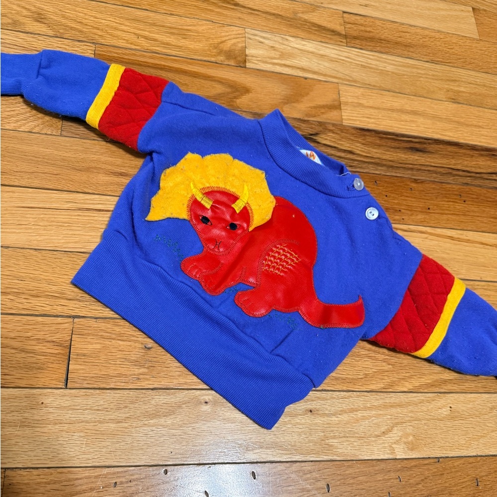 VINTAGE - CHAMP Activewear Blue Dinosaur Kids Shirt